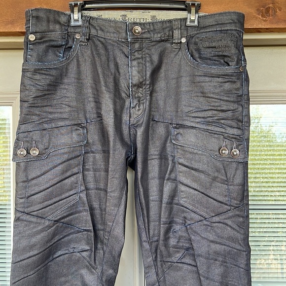 Parasuco Men’s Dark Wash Wide Leg Cargo Jeans. Sz 38 Large Flap Pockets. - Picture 4 of 11